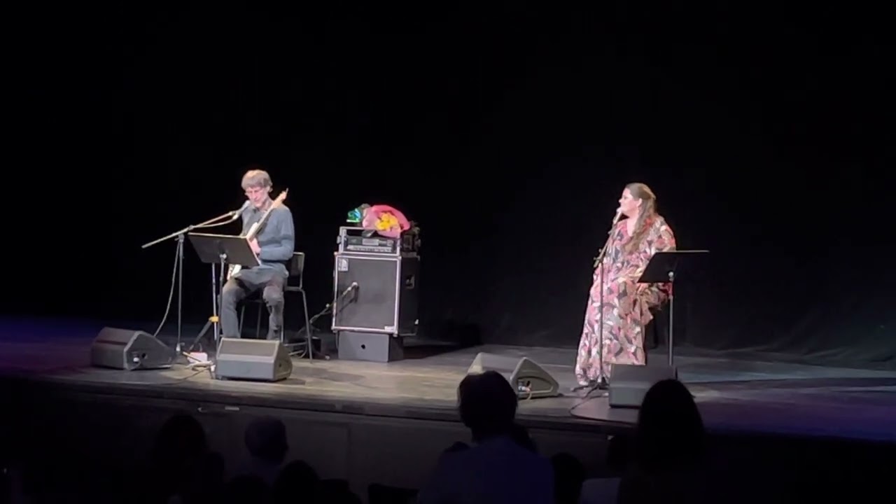 Пливи, рибо, пливи (Полозкова & Маноцков, 14.04.2023, Торонто)