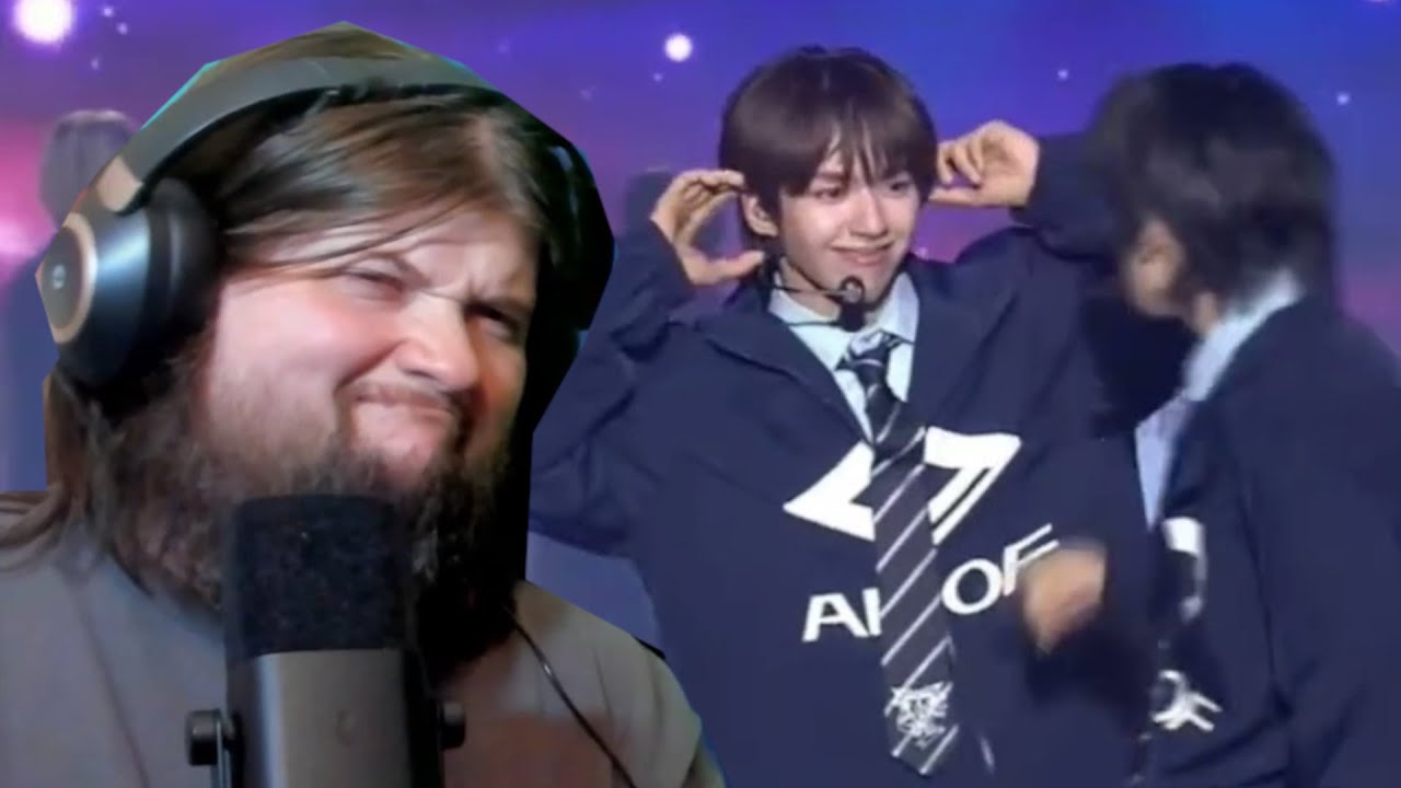 AHOF MYKFESTEA PERFROMANCE REACTION!