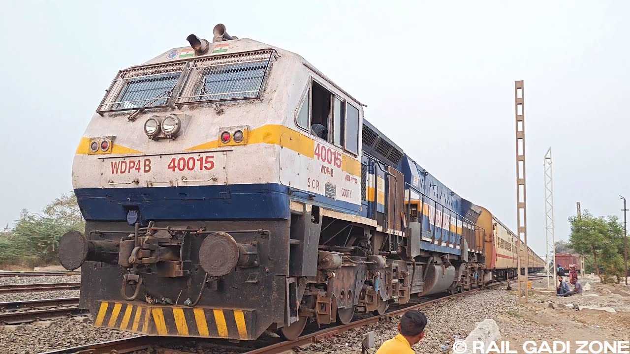Purna Adilabad Passenger Train Shunting at Purna Railway Station | Gooty WDP4B Locomotive #wdp4b
