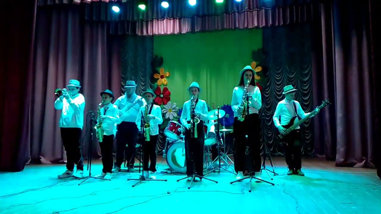 ''Mami blue '' Cover.Дитячий інструментальний гурт ''Дебют BAND ''.