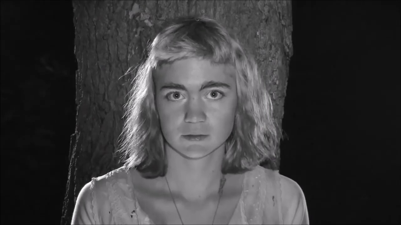 Grimes -  Unknown Unplugged