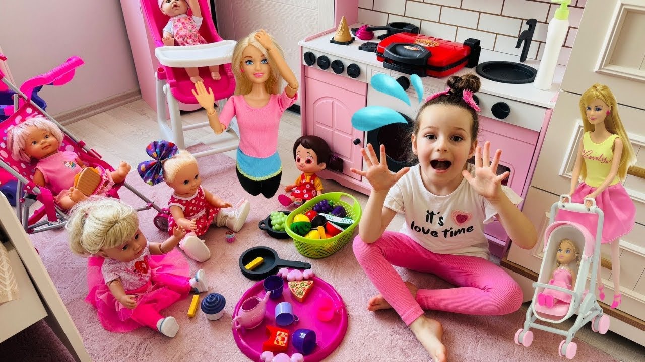 Kız Evcilik Videosu!Ada Bebeğini Kaybetti!Baby Doll Videosu,Bebek Oyuncak Videosu