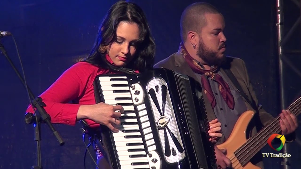 SHOW AUGUSTO CAMARGO E BRUNA SCOPEL