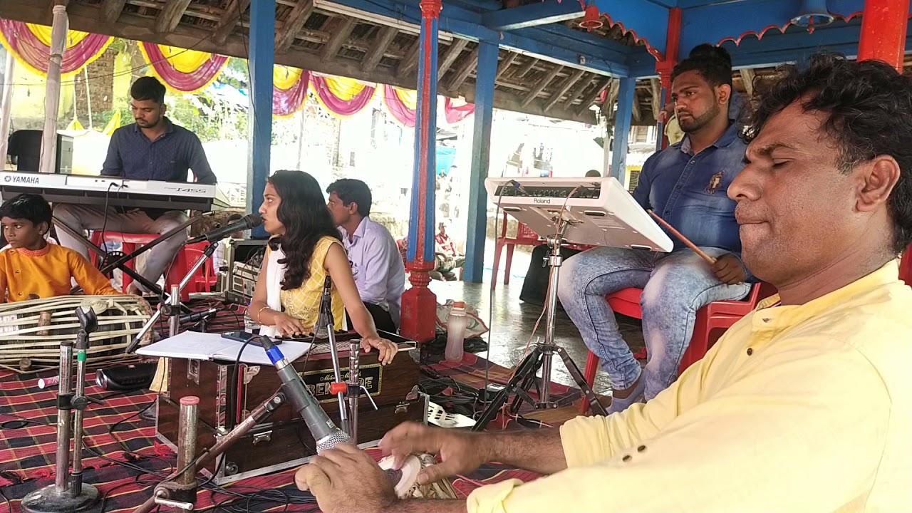 तू सुखकर्ता तू दुःखहर्ता  .गायिका निकिता ठोंबरे