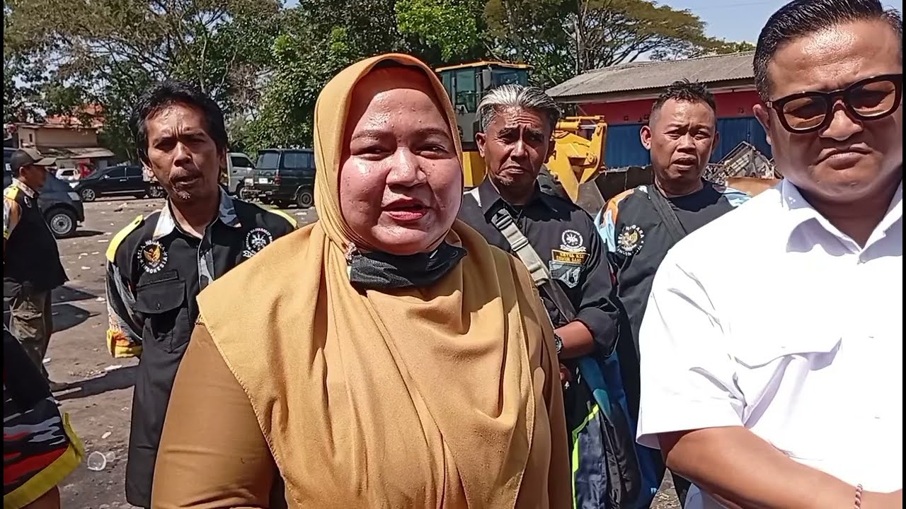 ORMAS GMBI Bandung ramai-ramai datangi pasar Ciwastra Bandung