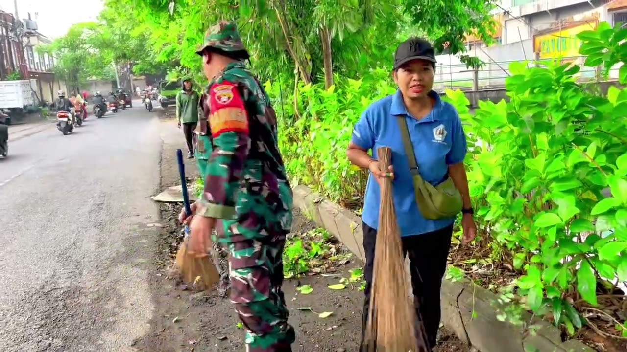 AKSI BERSIH BERSIH SAMPAH DESA SIDAKARYA