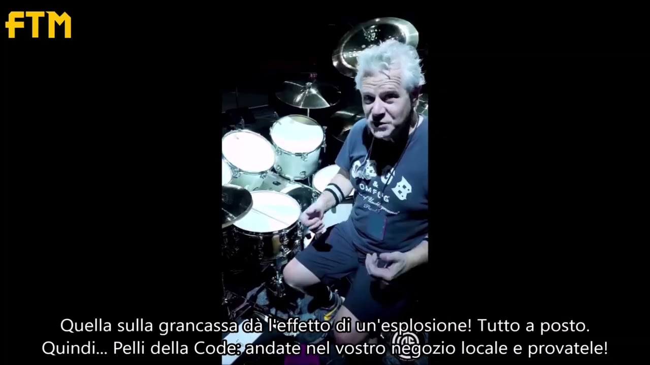 Simon Dawson e le pelli Code del suo drum-kit per il 'Run For Your Lives Tour' (2025) SUB-ITA