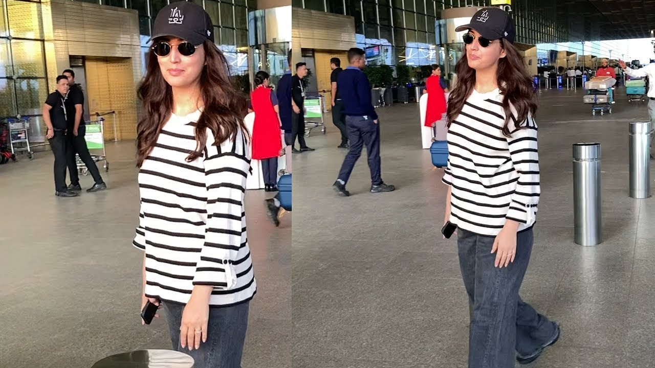 Yami Gautam Spotted At Airport