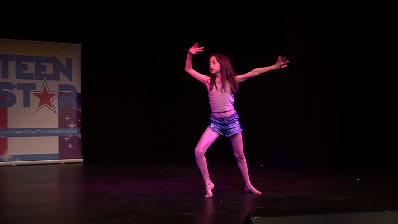 DAISY DENHOLM at Edinburgh TeenStar Singing & Dance competition