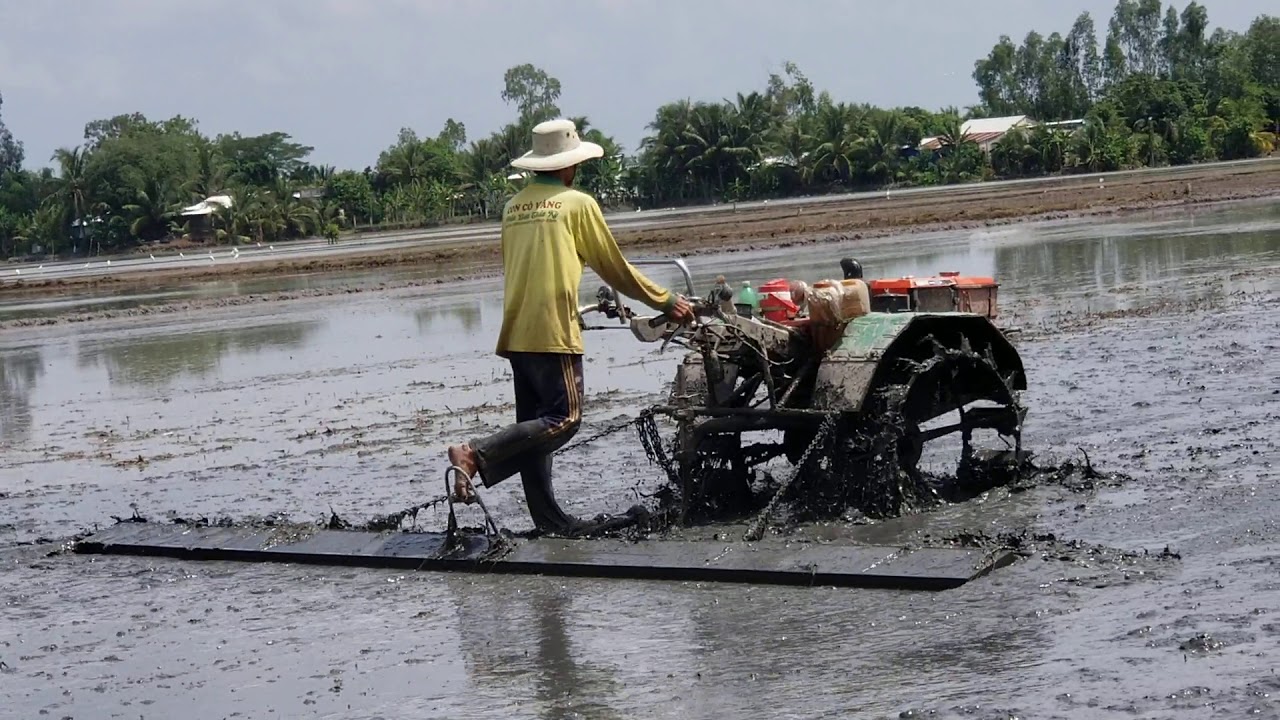 Máy e12 k700 trang đất quá đỉnh
