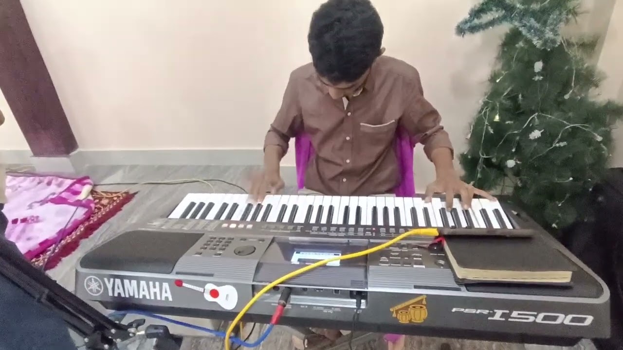 మహిమ ఘనత ప్రభావములు దేవునికి కలుగును గాక 