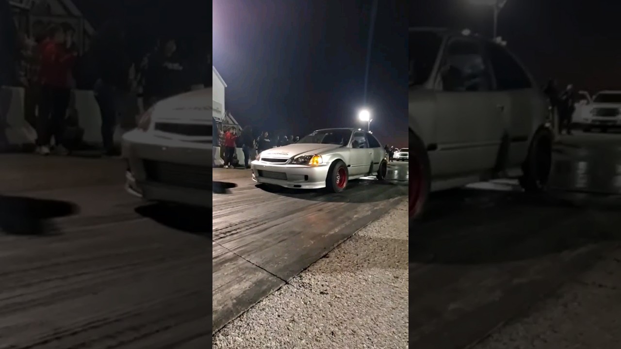 Crazy Ek civic track burnout - Ceaz Da Champ Ready for war