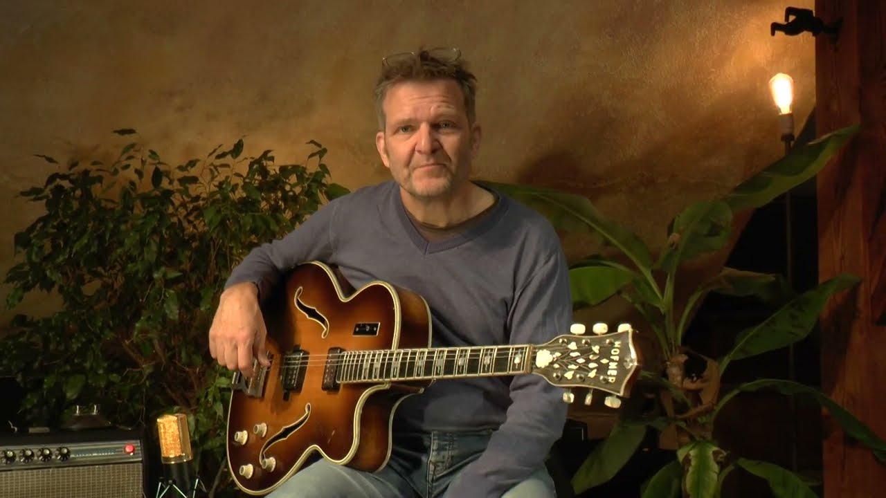 Hofner Committee E-2 from c. 1963 presented by Vintage Guitar Oldenburg and Martin Flindt
