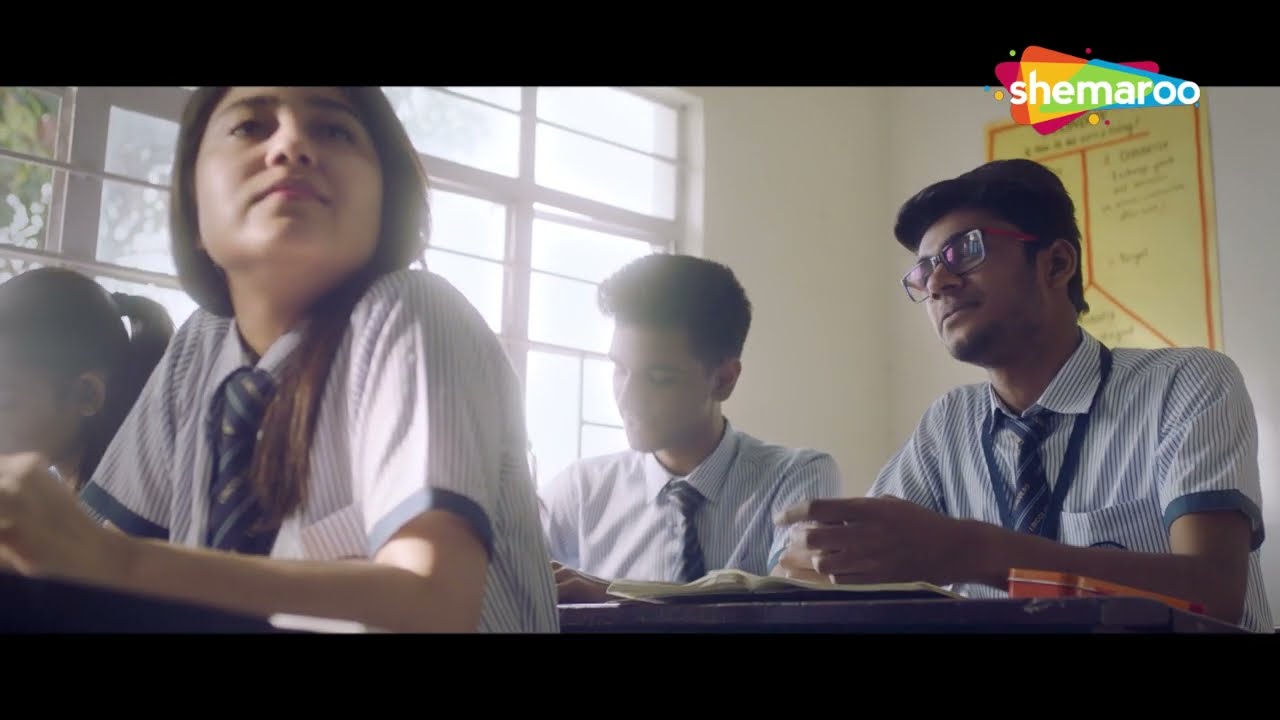 Har Taraf Baal Hai Bich Mai Zameen Ka Tukda - Gone Kesh Hindi Movie (HD) - Shweta Tripathi