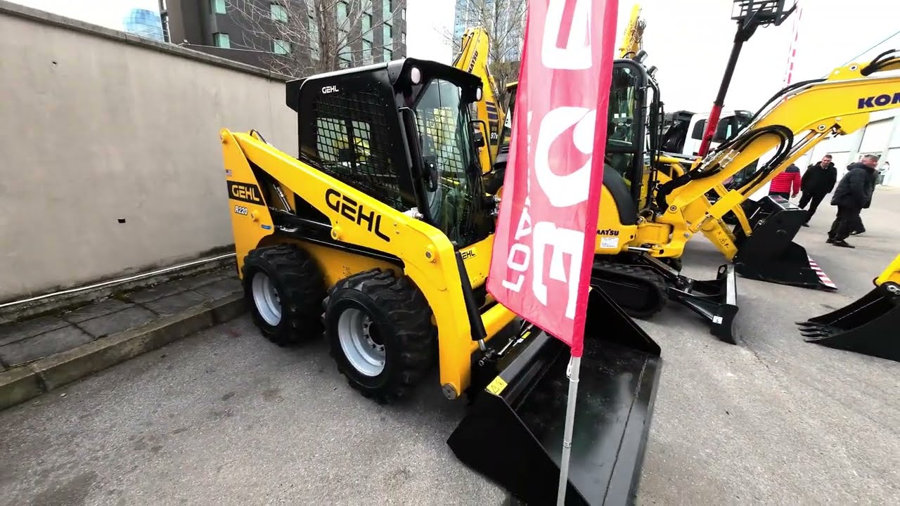 GEHL R220 Compact Loader