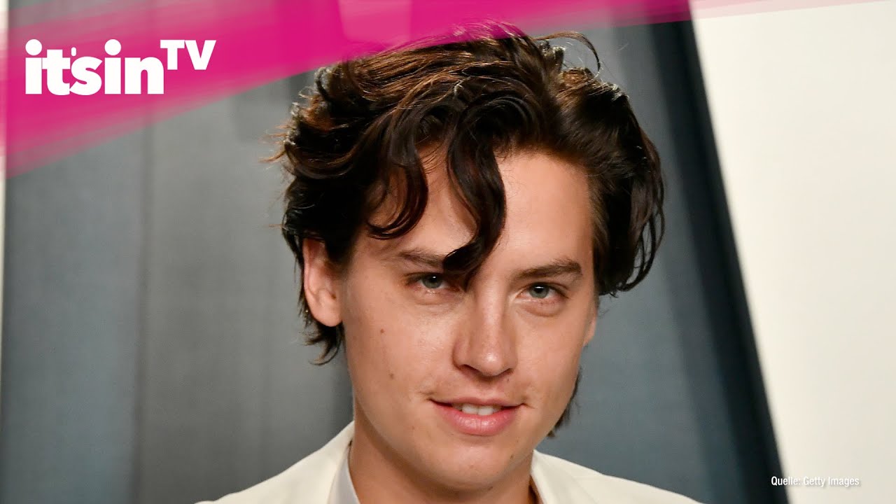 „Riverdale“-Star Cole Sprouse ärgert Fans mit seiner neuen Freundin