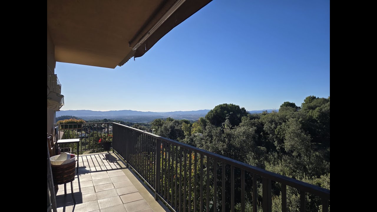 IMPRESIONANTE CASA CON EXCELENTES VISTAS EN BIGUES I RIELLS