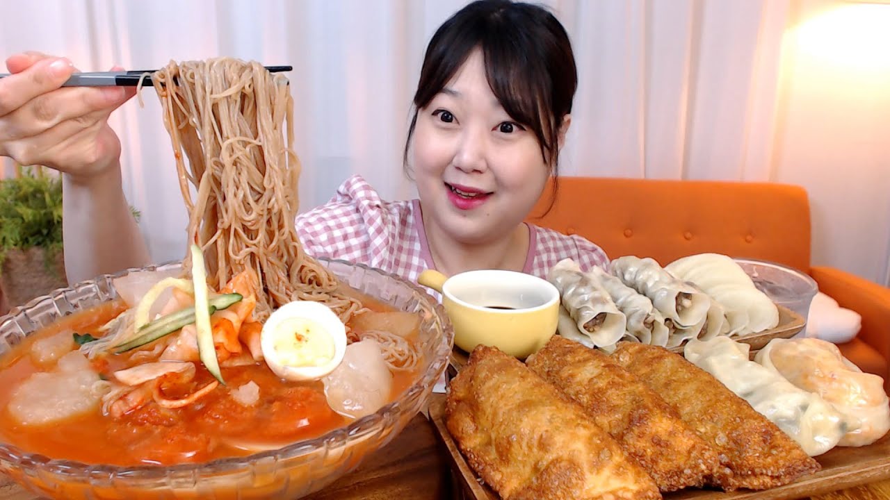 북촌손만두 매콤한 살얼음가득 북촌피냉면 갈비만두 튀김만두 모듬만두 김치만두 먹방 Mukbang NaengMyeon Galbi/Kimchi/Fried Dumplings Kfood