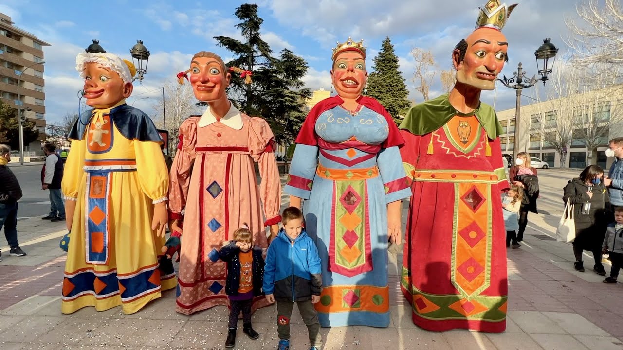 Un Tomb de Festa, farsa, sàtira i disbauxa, Cercavila (Decennals 2021+1)