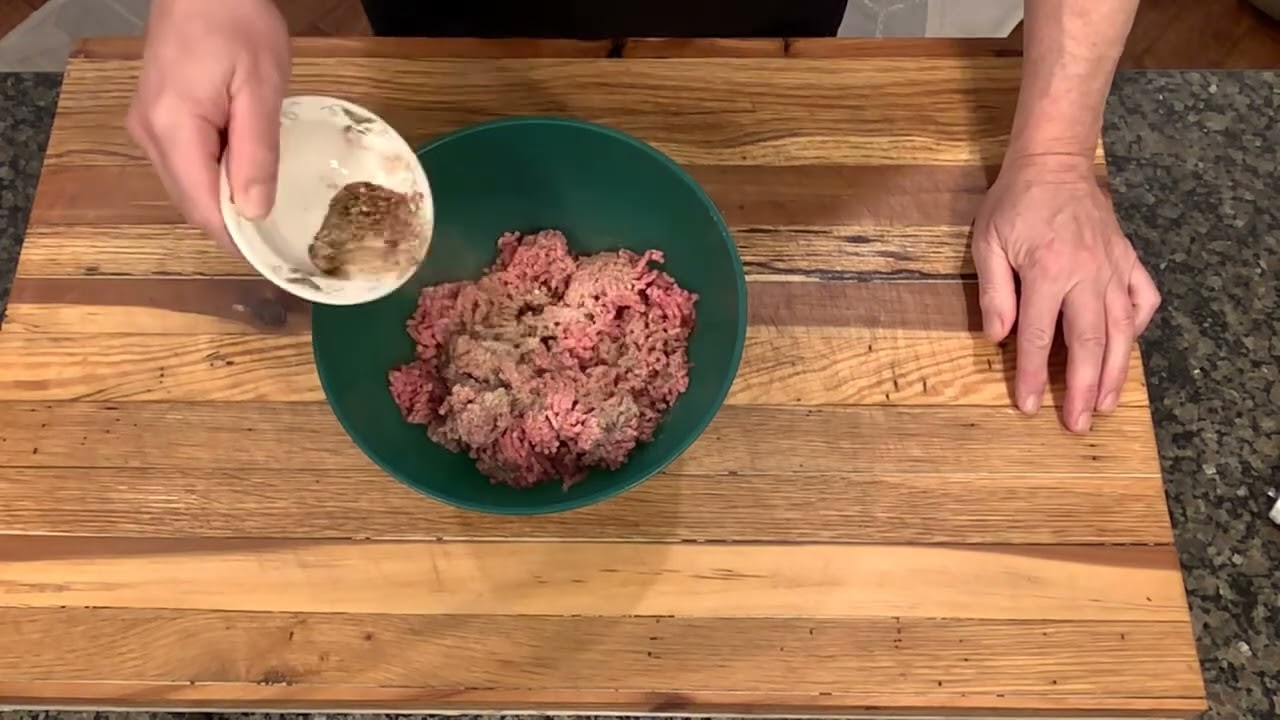 Традиционная говяжья колбаса для завтрака для мясоедов