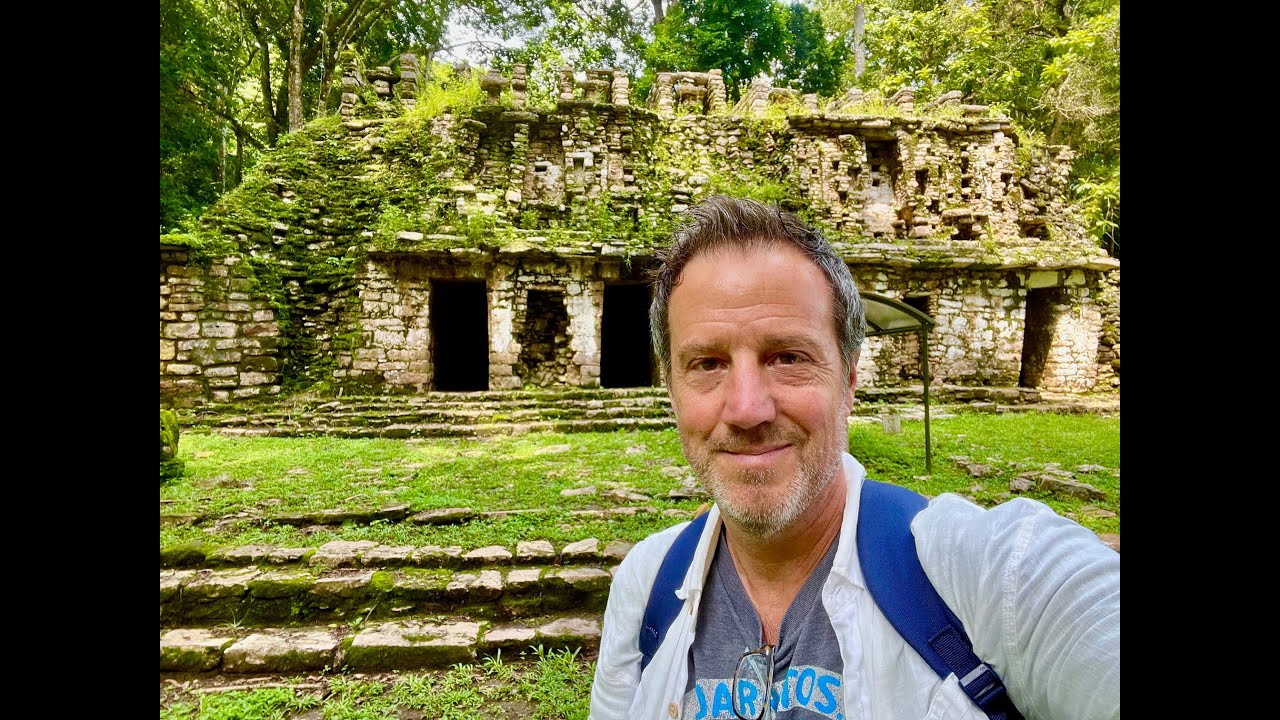 Yaxchil&aacute;n: The ancient Maya city along the Usumacinta River.