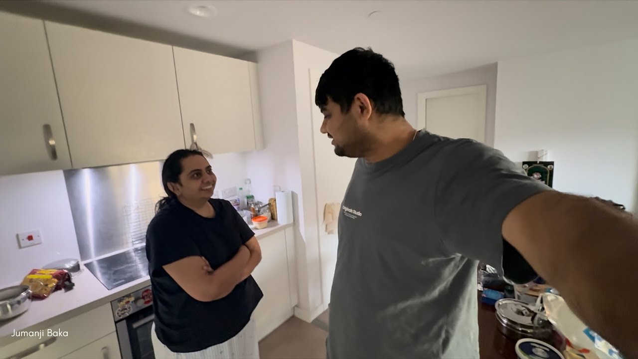 Being a Gujrati chef worth it in UK..?? Day 161 in UK #gujarati #vlog #funny #chef #couple 