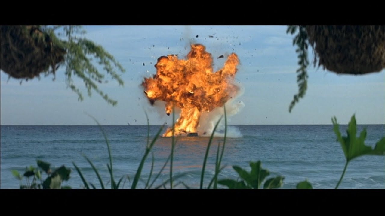 JAWS 2, a boating accident ; skier is missing, boat explosion 조스 2. 수상스키 사고
