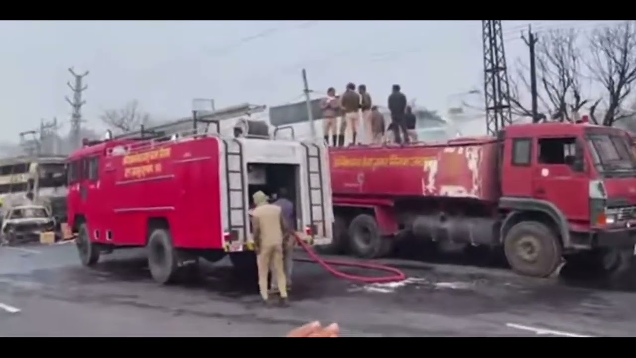 11 people burnt alive in an accident at Ajmer-Jaipur Highway.#viralvideo #news #accidenthouse