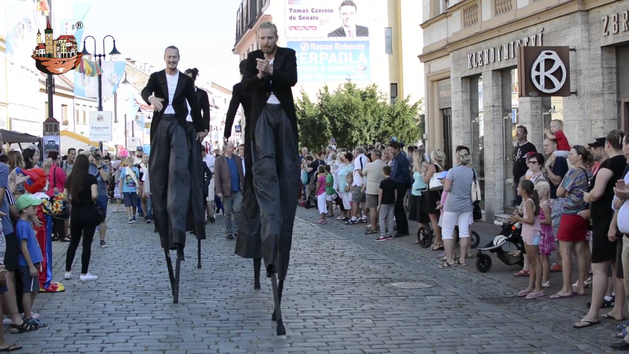 Jič&iacute;n - město poh&aacute;dky 2016 Cirk Středa | UO Art