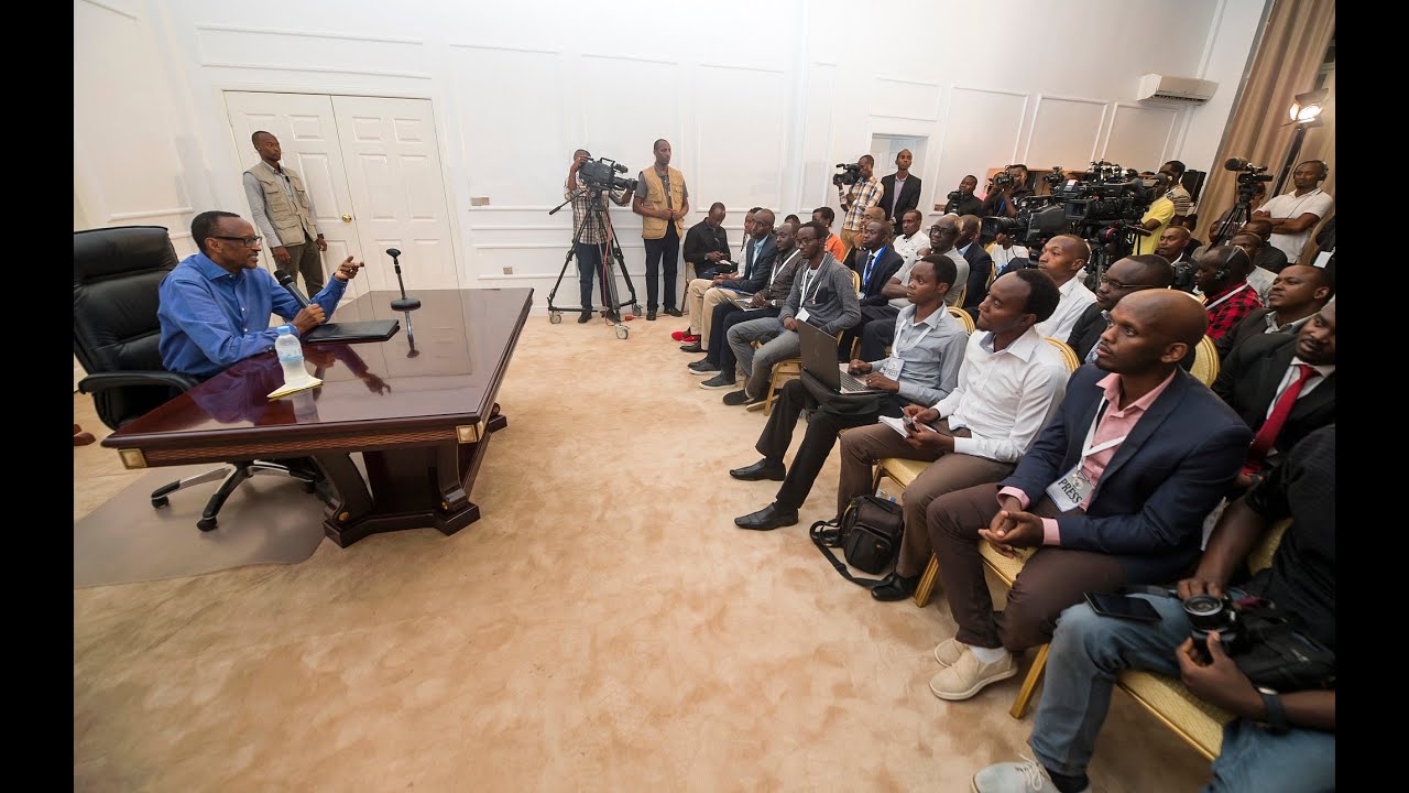 Abanyamakuru bagiranye ikiganiro na Perezida Paul Kagame