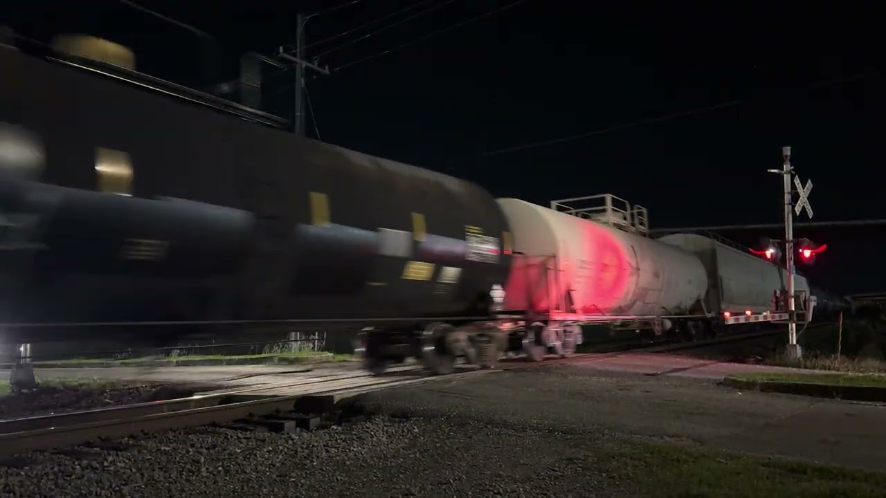 Norfolk Southern 9966 At Judge Edward Dufresne Pkwy Thru Luling LA (Filmed: 12/30/25)