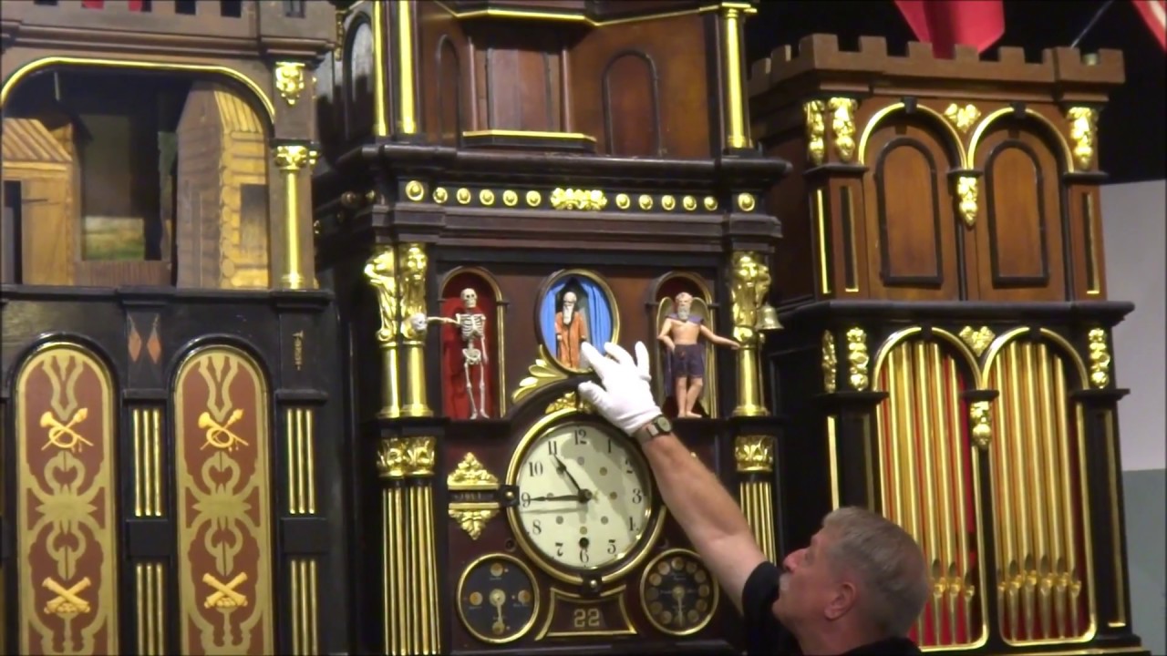 Engle Monumental Clock