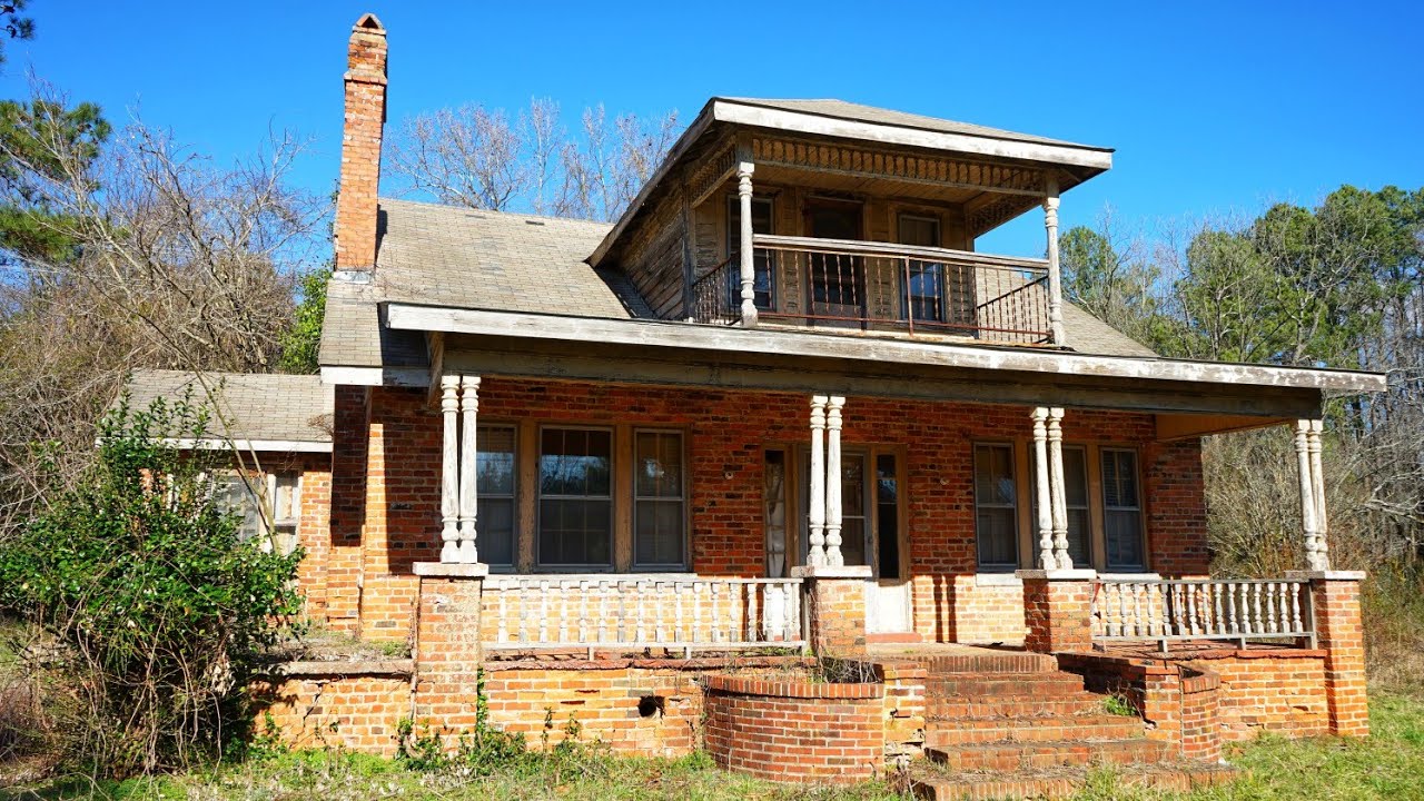 Abandoned Virginia Family Home left long ago (RurEx)