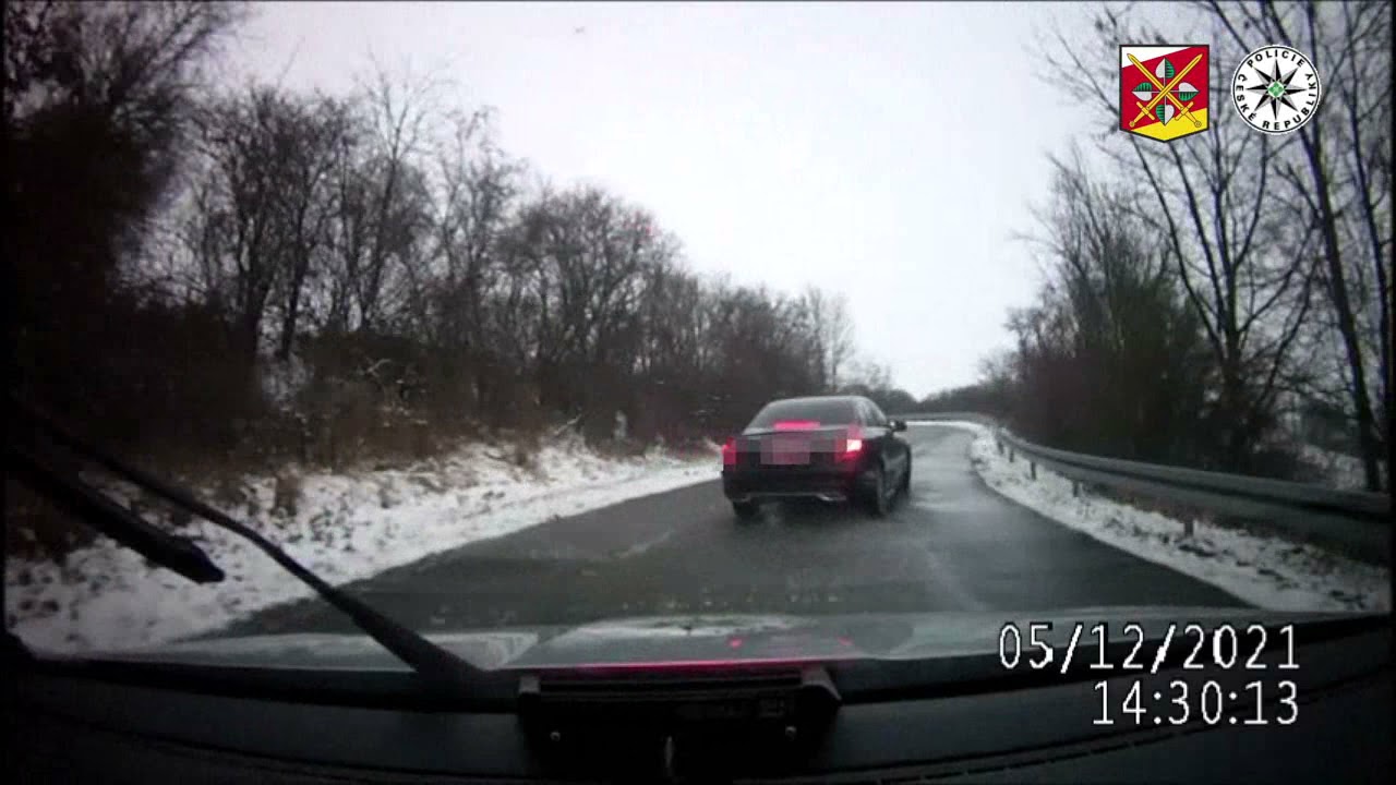 HONIČKA MERCEDESU NA KRÁLOVÉHRADECKU A NA TRUTNOVSKU