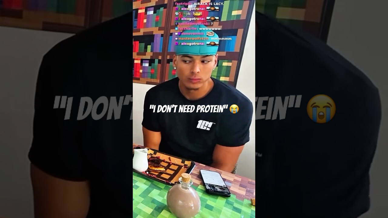 Marlon shows Lacy his Protein Potion 😭 #marlon #twitchclips #mar3lg #lacy #shorts