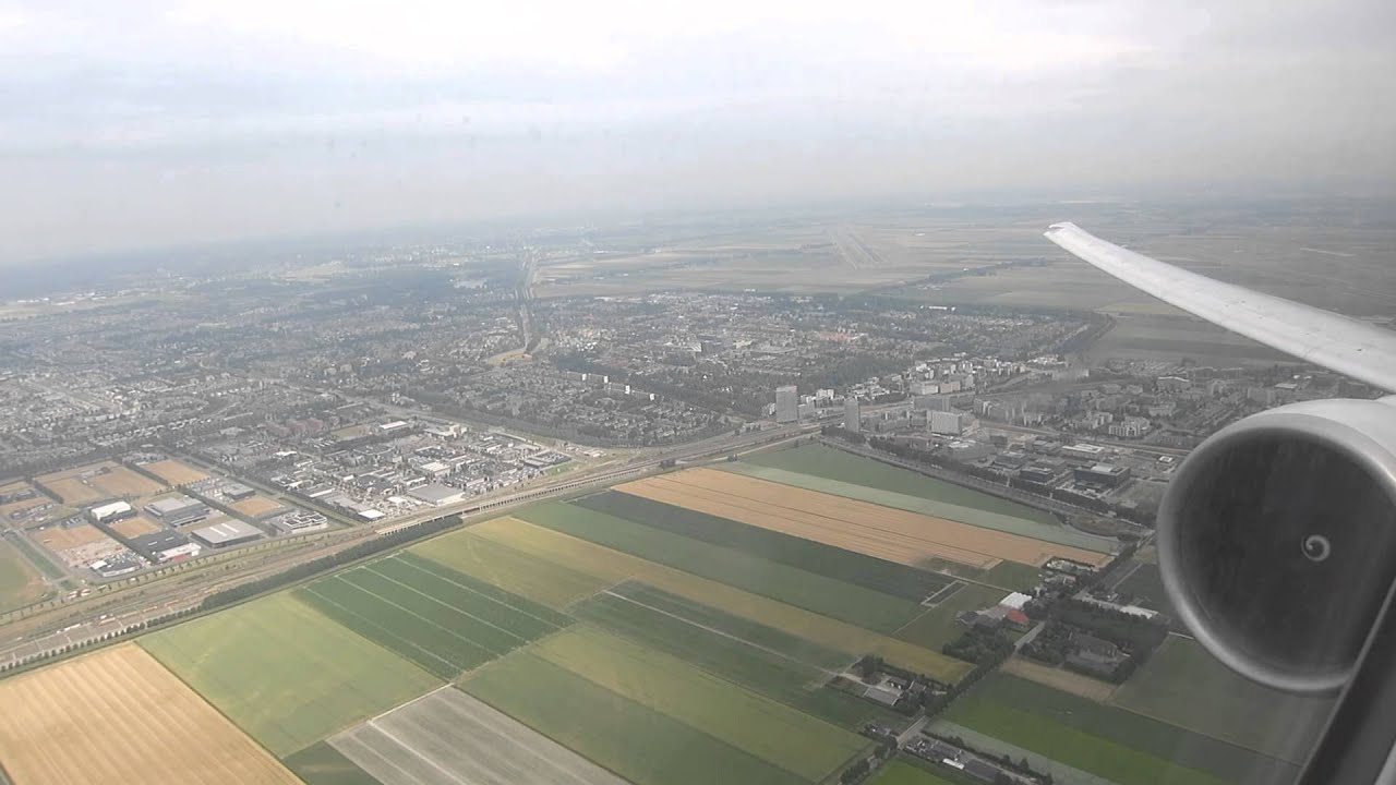 Singapore Airlines 777-300ER Takeoff from Amsterdam