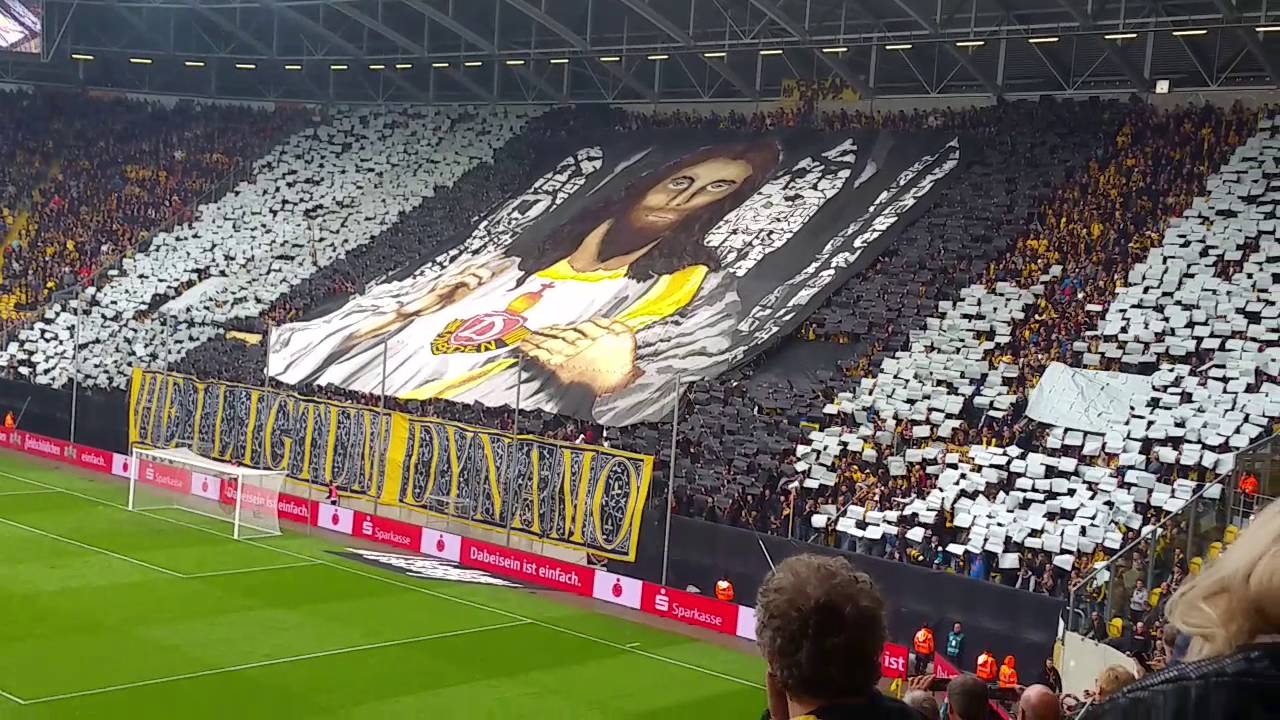 15.10.2016 SG Dynamo Dresden vs VfB Stuttgart Choreografie