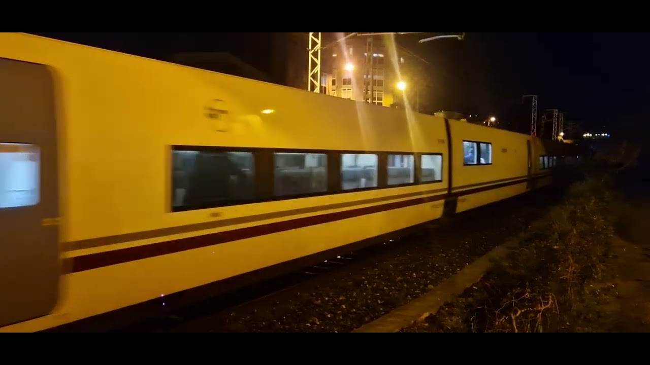 Alvia s 130 [Rama 04] de Barcelona entrando en Ourense.