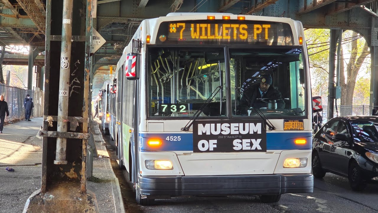 MTA Bus/NYCT: 7 Train (T321) Shuttle Bus Action at Mets-Willets Point and Flushing-Main Street
