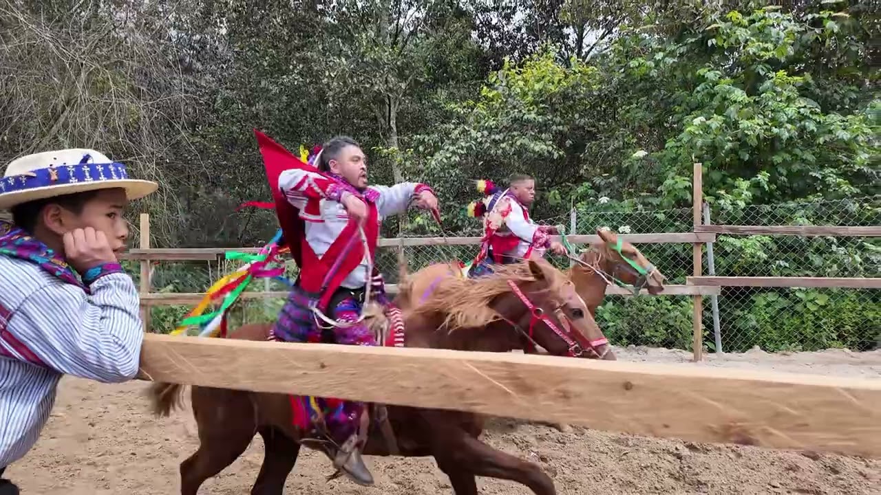 La carrera de los caballos en Todos Santos Cuchumatan.