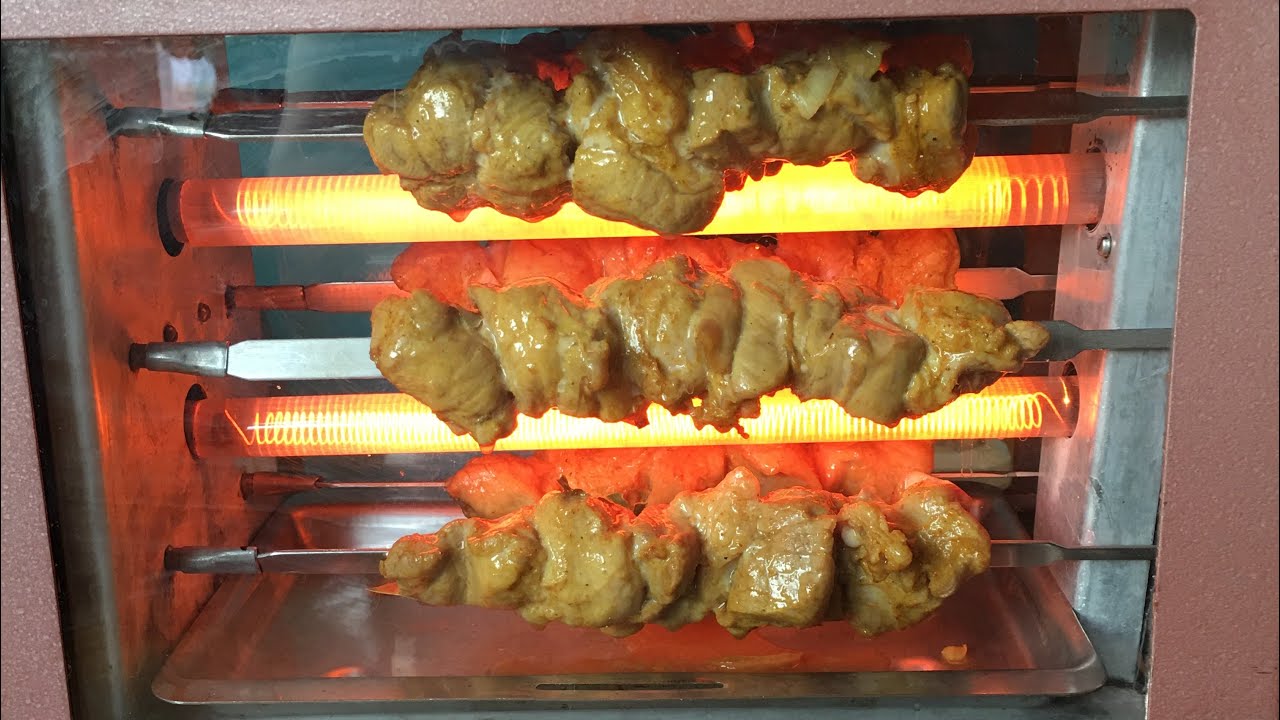 Шашлыки в старой Советской электрошашлычнице. С праздником всех! Шашлык не выходя из дома