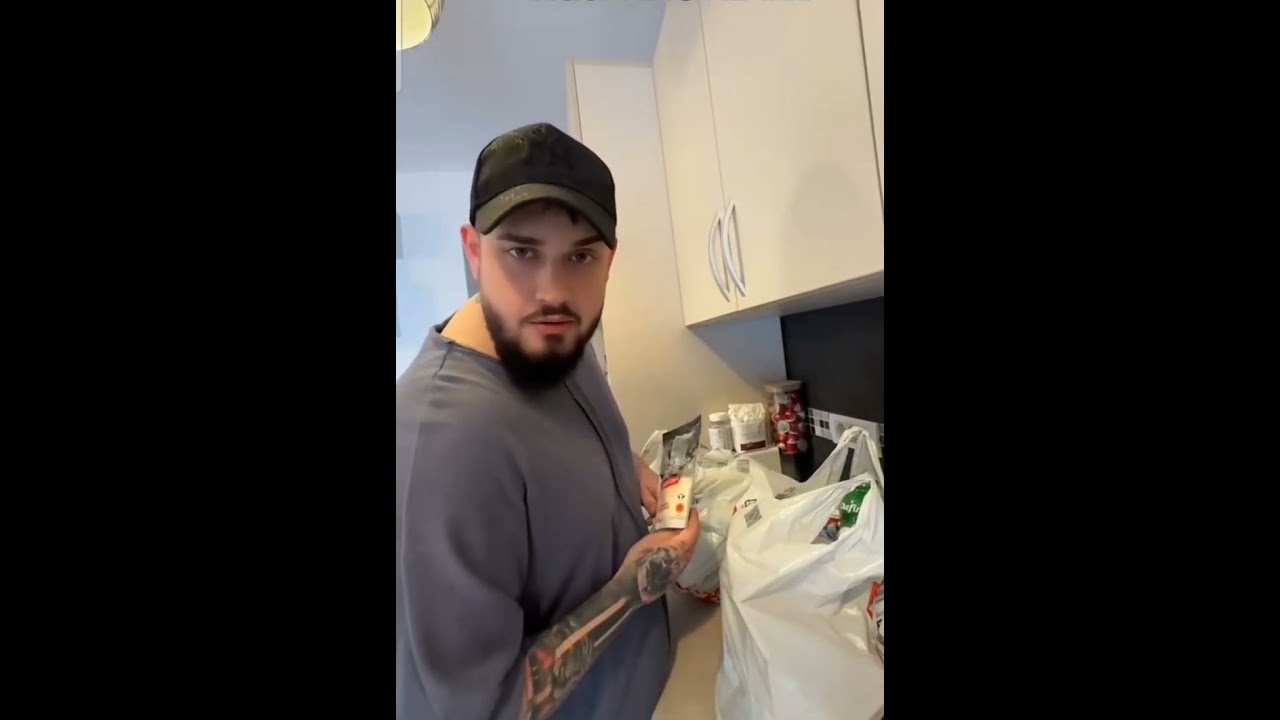 Alexandru si Cristina - cumparaturi de dieta😆