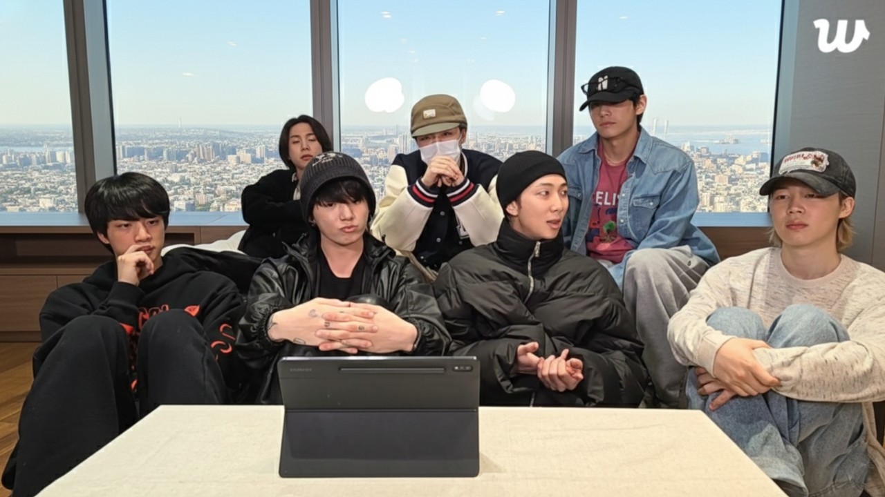 🔴[ВСЕ СУБТИТРЫ] BTS OT7 LIVE! Все участники BTS преподнесли этот сюрприз после выхода клипа SWIM.