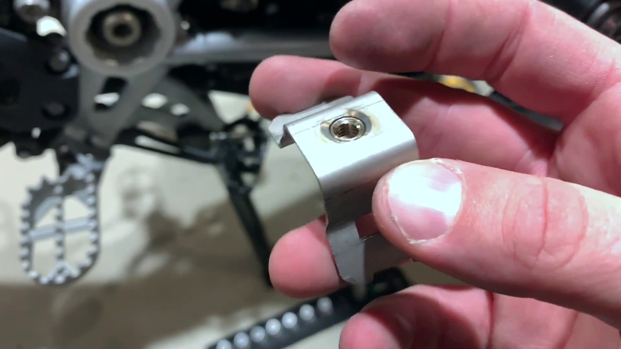 Install: Akrapovic Stainless Steel Header for R1200GS with Jet-Hot