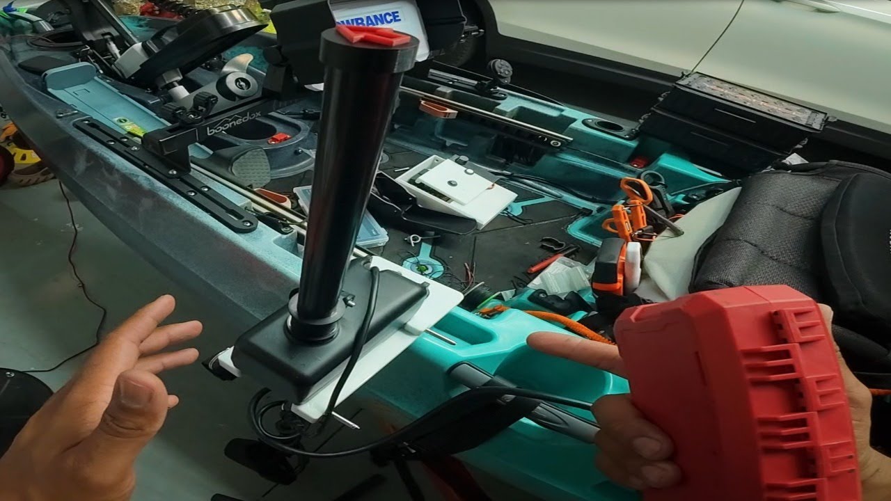 DIY Motorized Livescope Transducer Pole for Kayak Installation and On-the-Water Review