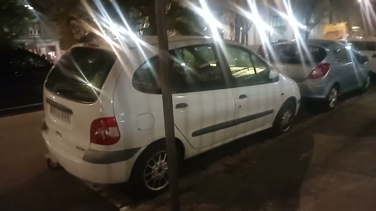 Arranque del coche del abuelo Renault scenic  Noche nublada 🌚 ☁️ 