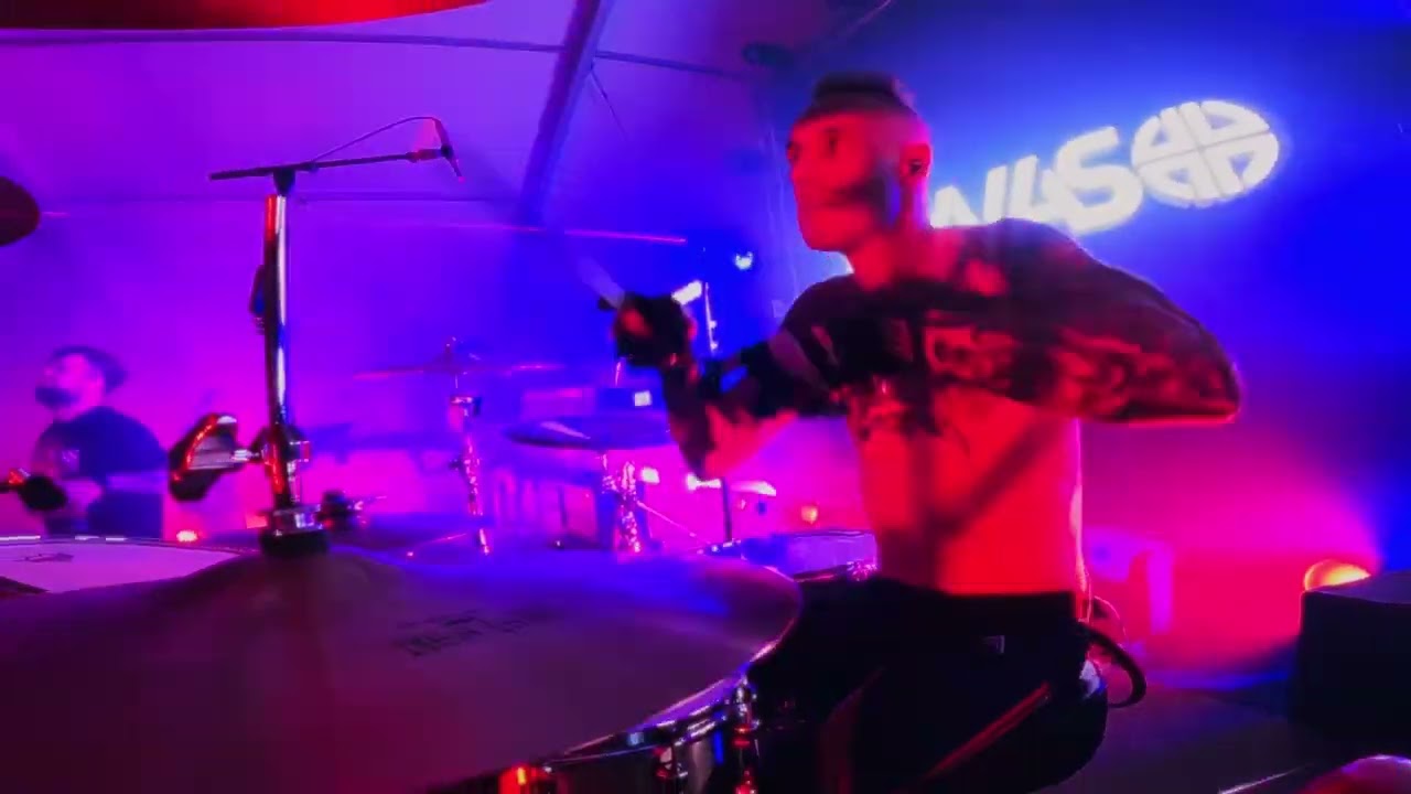 Gravas Live Debut!