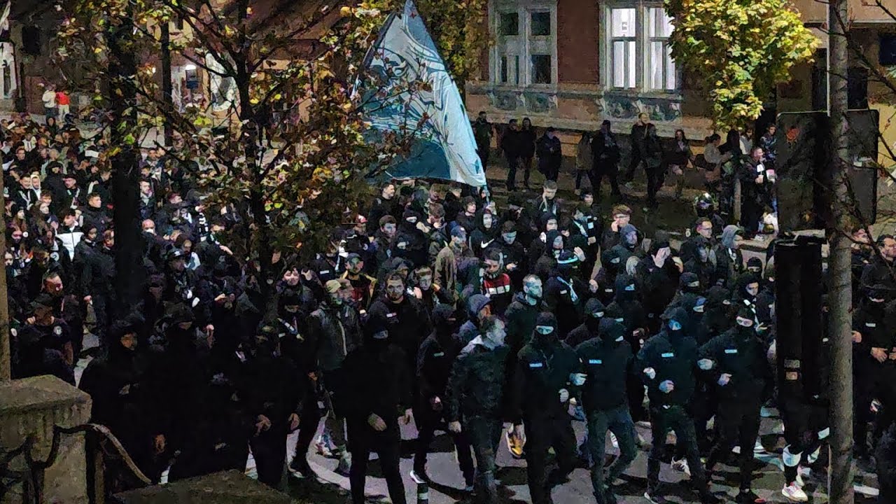 #ULTRAS #CORTEO - 500 METRI | PELUZA SEPCILE ROSII | UNIVERSITATEA CLUJ - CFR 1907 Cluj #ClujDerby