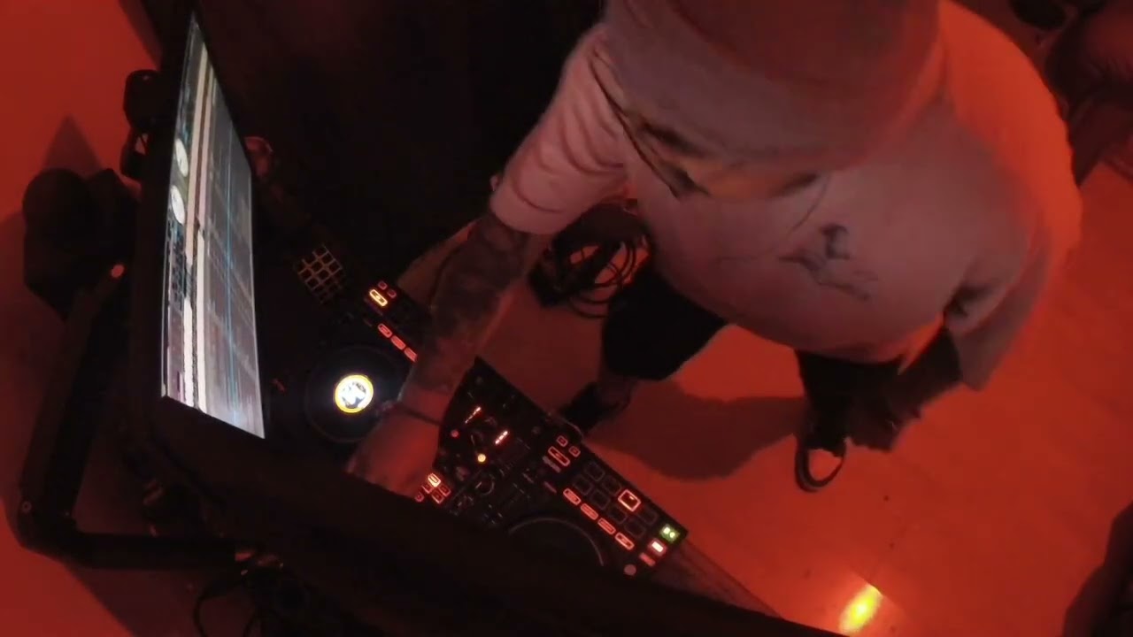 HARDBOUNCE // SCHRANZ - Live Set by BuBa (Room Sessions)