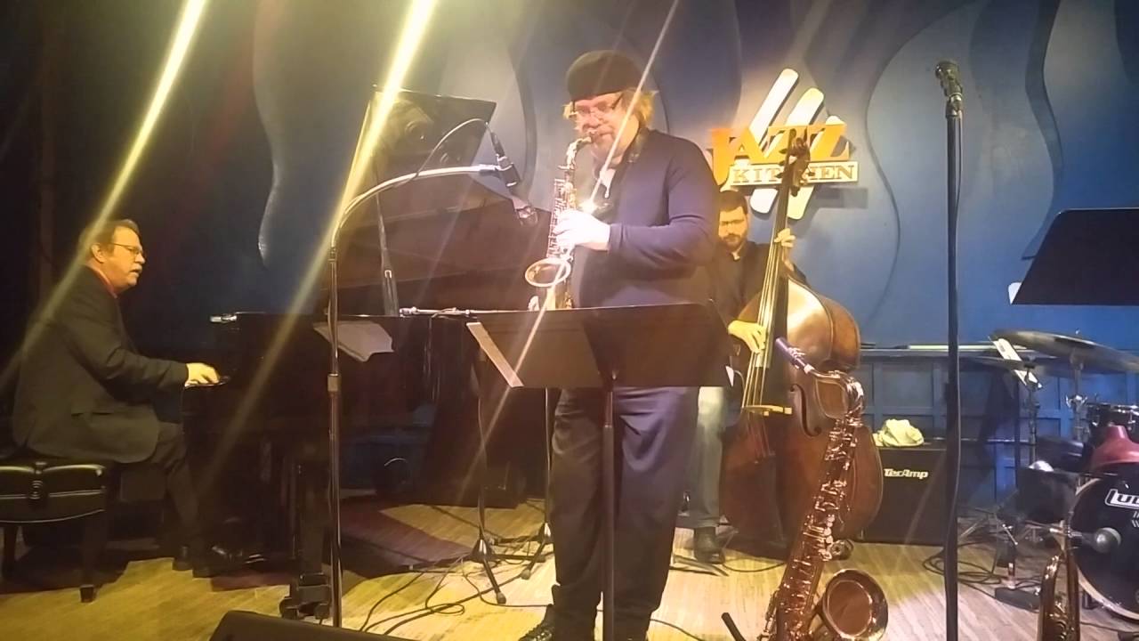 Cruisin'- Danny Walsh Alto Sax Solo